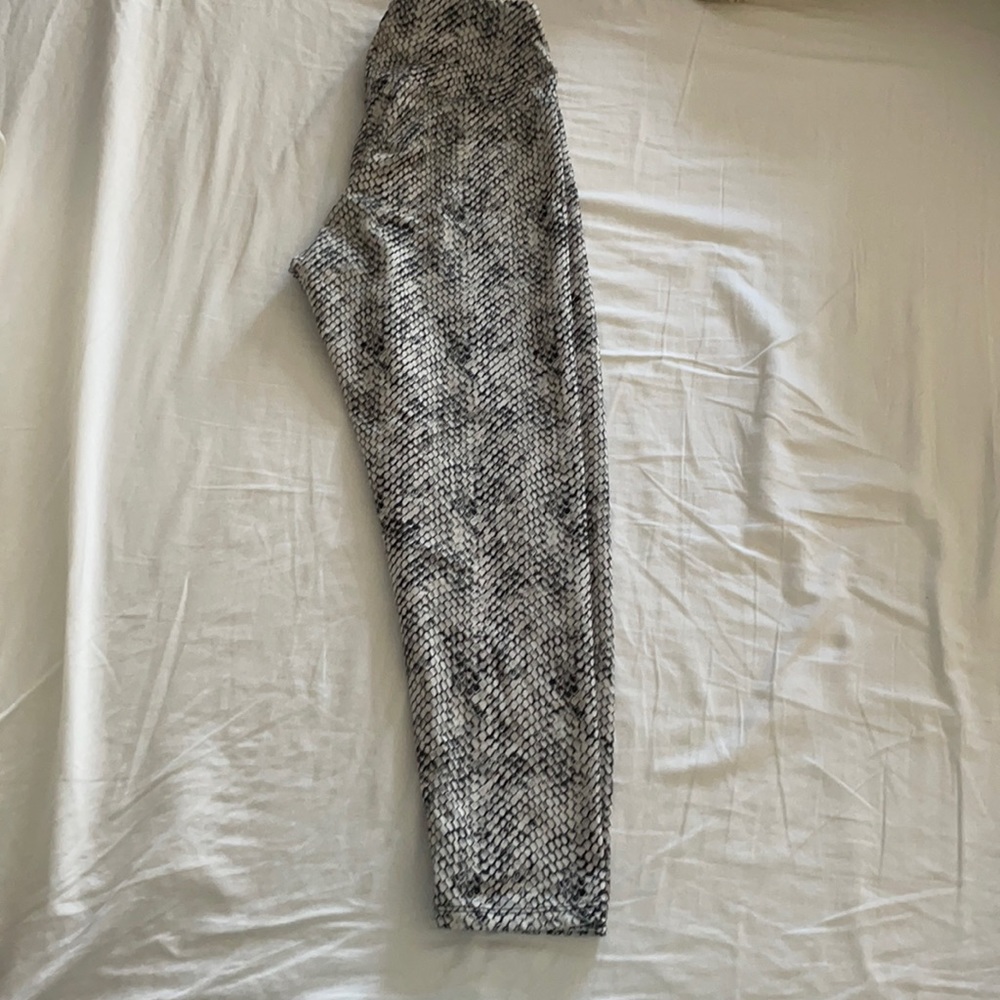 Python workout leggings